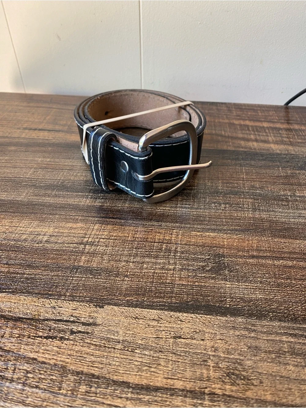 Black/White Leather Belt, 28”
